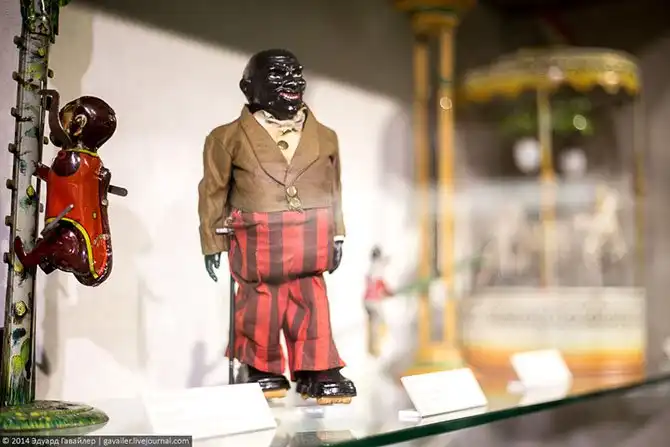 Мир детских игрушек прошлого