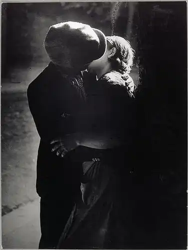 Ночной Париж на фотографиях Брассая