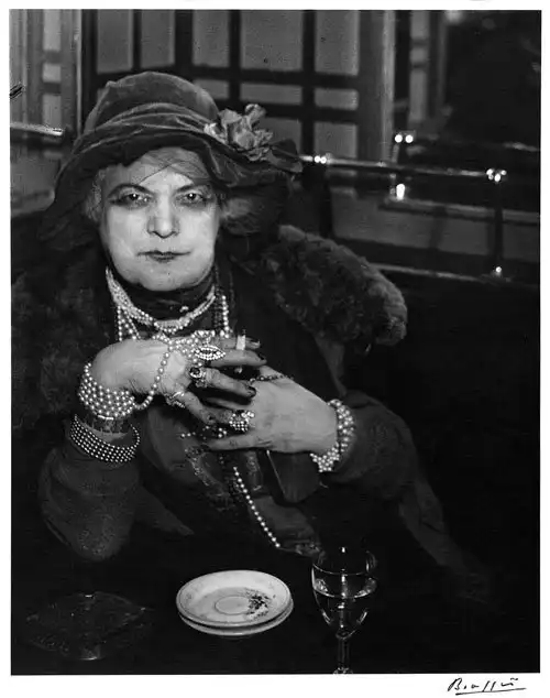 Ночной Париж на фотографиях Брассая