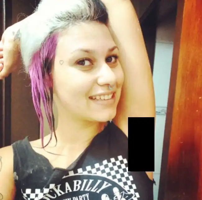 Небритые цветные подмышки стали новым модным трендом