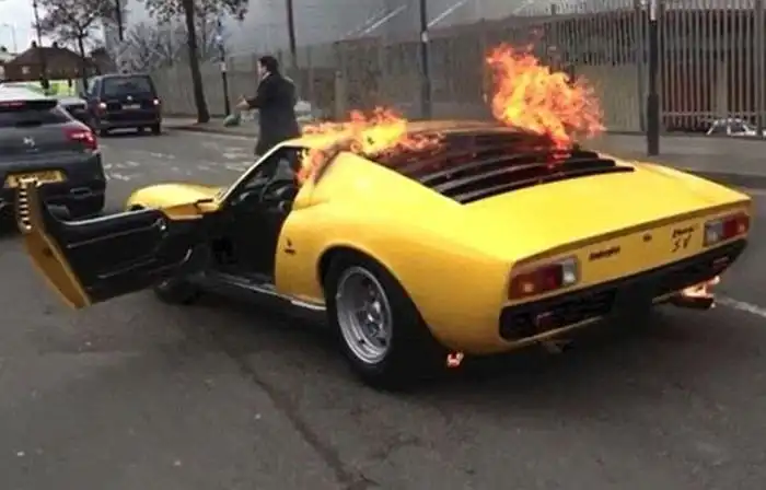 Уничтоженный суперкар стоимостью 1 600 000$