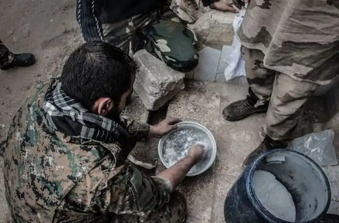 Сирийские повстанцы нашли новое применение пропановым баллонам