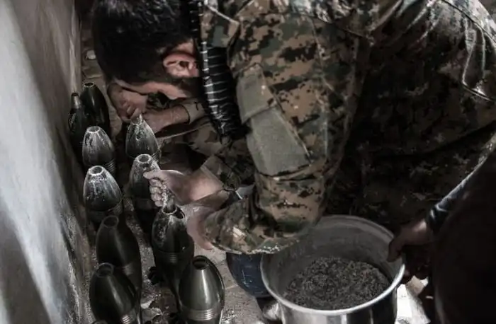 Сирийские повстанцы нашли новое применение пропановым баллонам