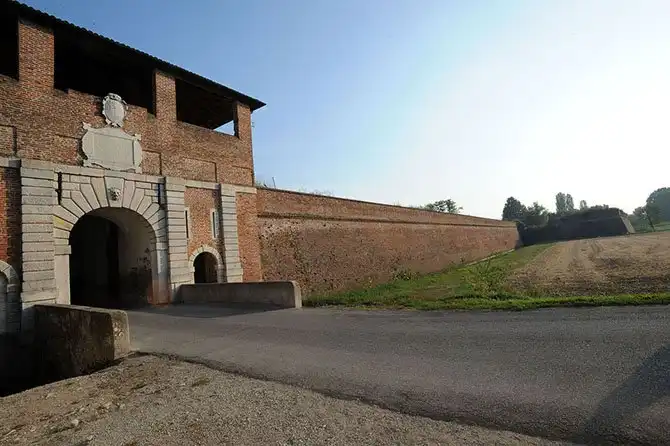 Путешествие по «идеальному городу Ренессанса» Саббьонете