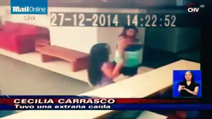 ЖИТЕЛЬНИЦУ ЧИЛИ СБИЛ С НОГ КТО-ТО НЕВИДИМЫЙ