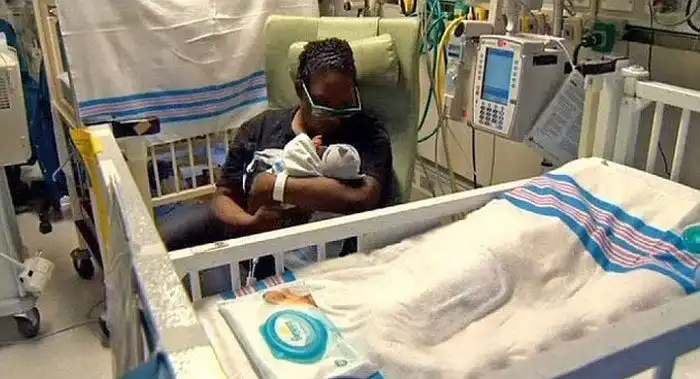 Новорожденный ребенок