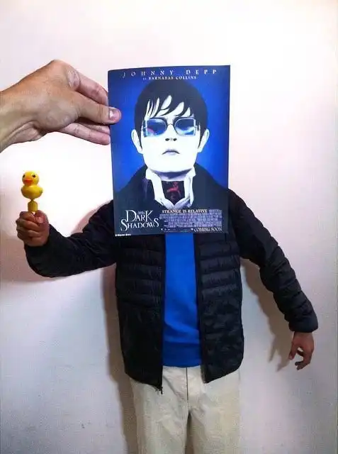 Веселый способ превращения плакатов культовых фильмов