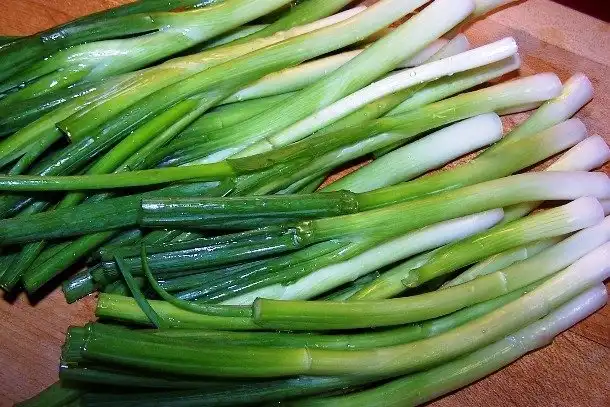 Продукты питания, которые лучше не есть перед свиданием