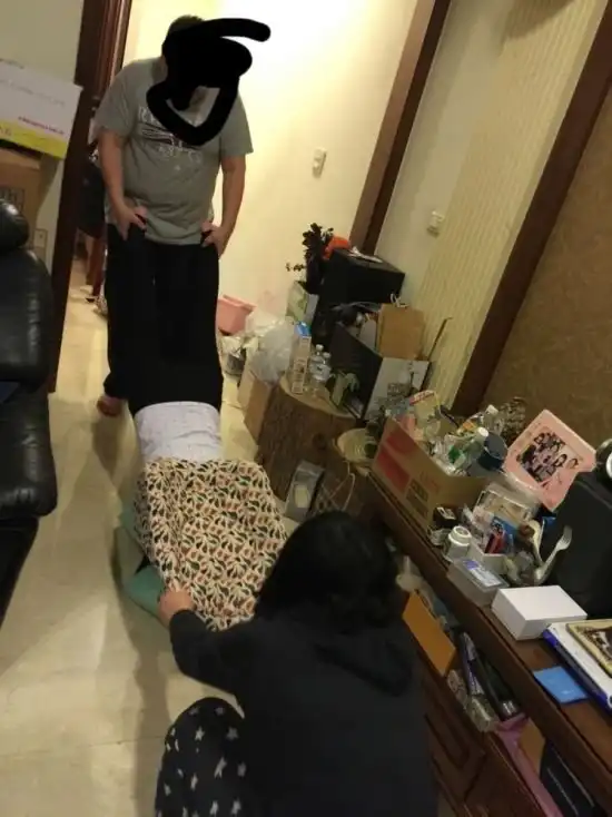 Спасение девушки, застрявшей в кошачьем домике