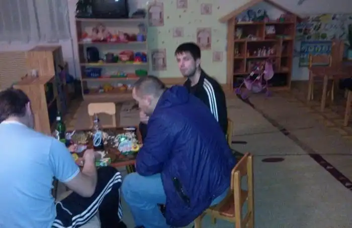 Отдых суровых челябинских воспитателей