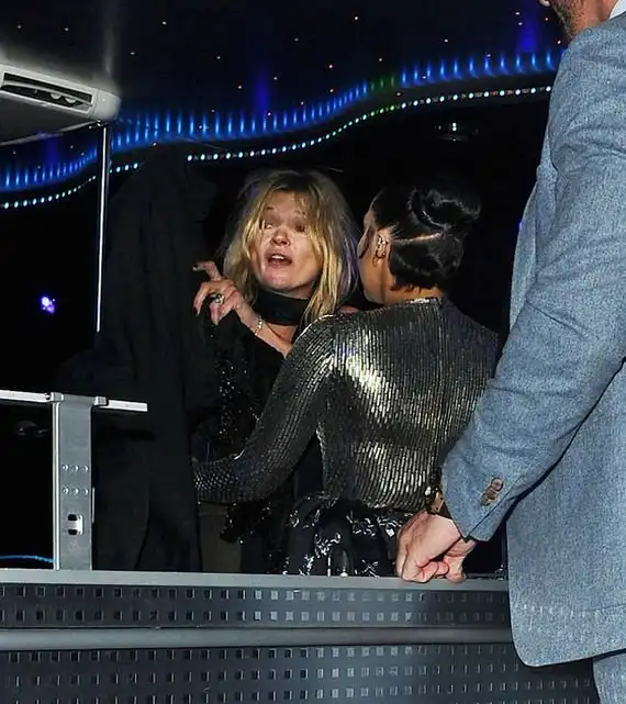 Кейт Мосс изрядно выпила на вечеринке у Леди Гаги