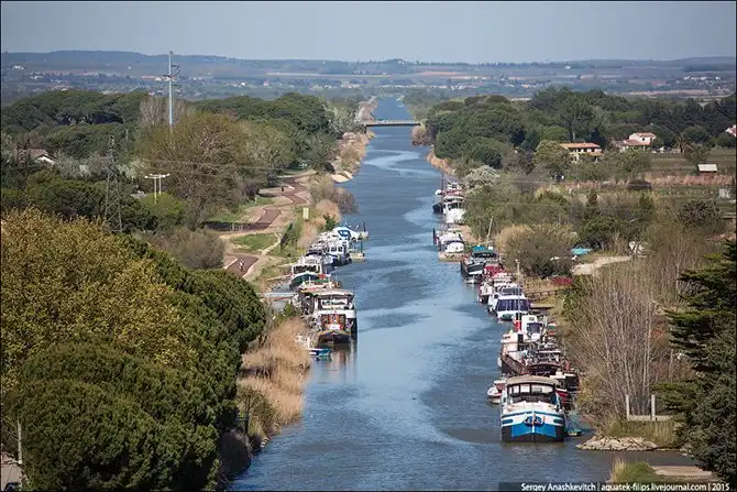 Корабль на прокат и путешествие по Франции