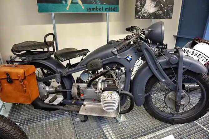 Экскурсия по музею техники в Праге