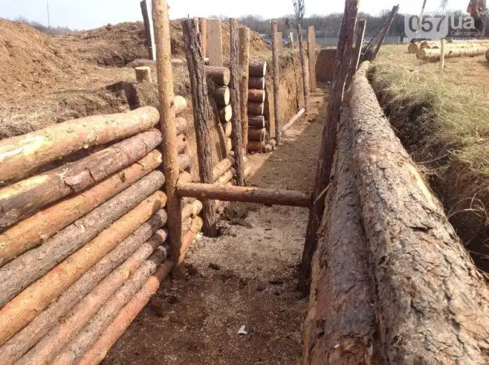 Под Харьковом строят оборонительный рубеж