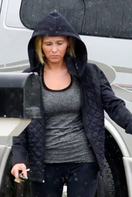 Мать устроила незабываемую вечеринку для друзей дочери с алкоголем, наркотиками и сексом