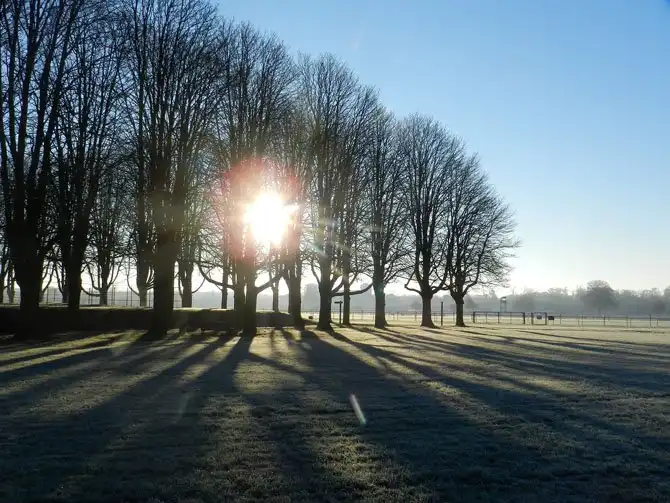 Прогулка по территории замка Шантаийи