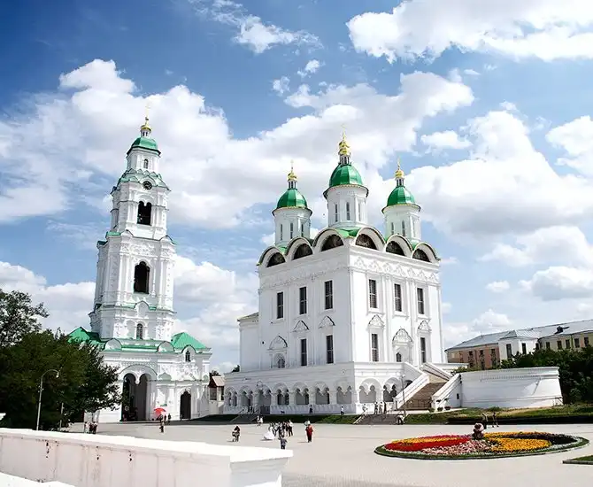 40 самых высоких православных колоколен