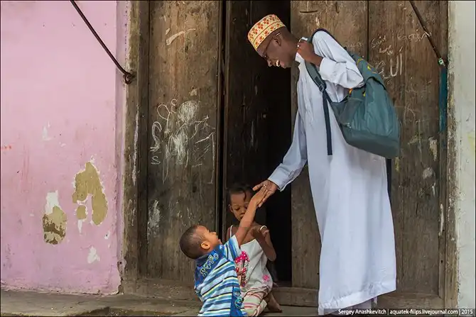 Не райская столица райского острова