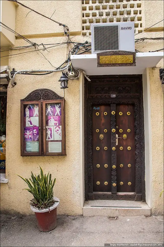 Не райская столица райского острова