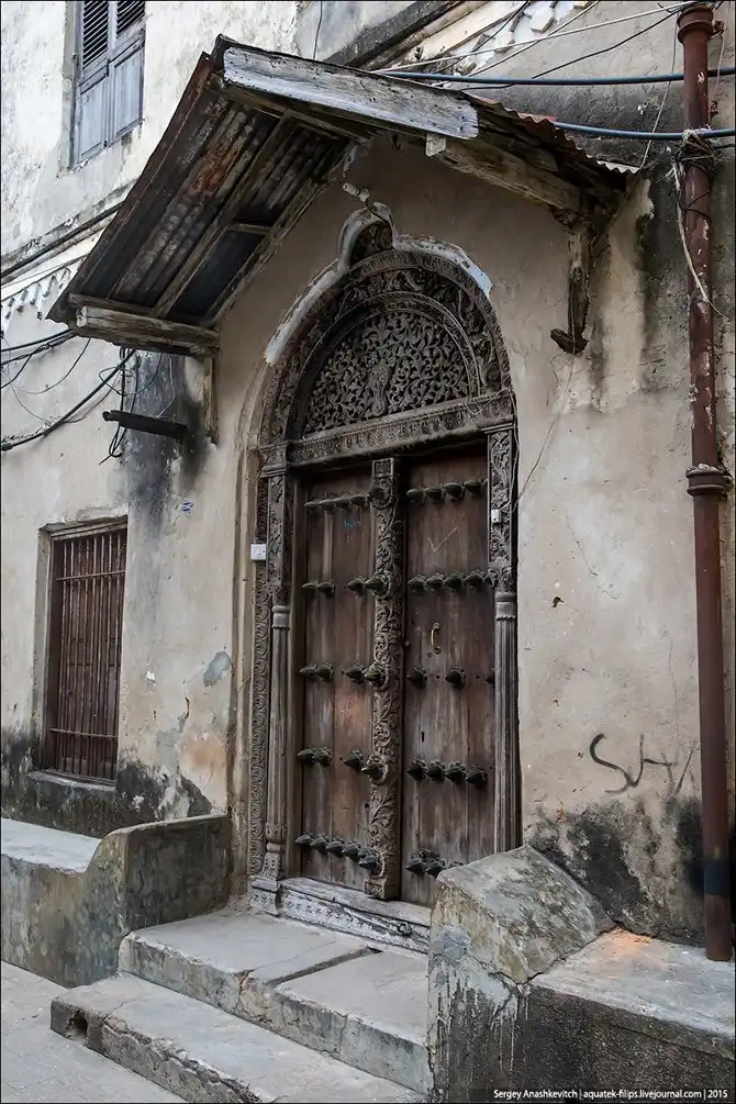 Не райская столица райского острова