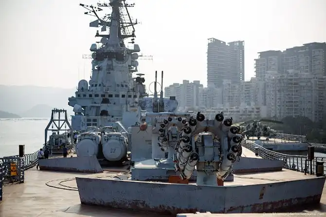 Авианосец «Минск»