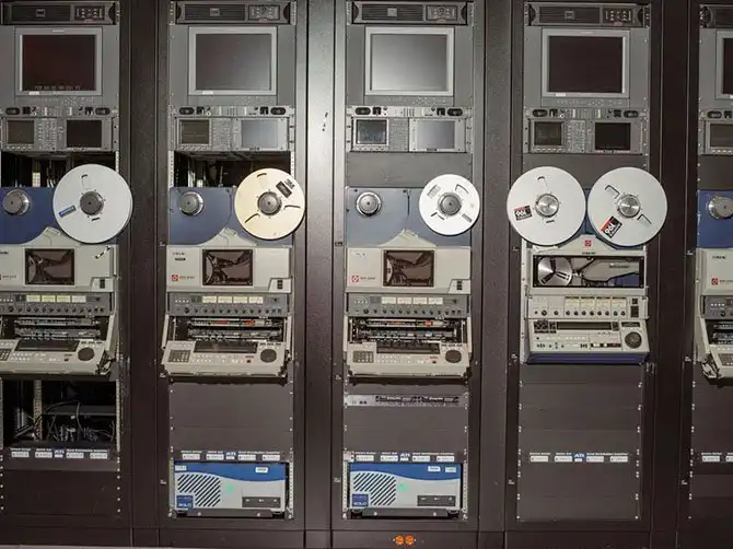 Как в Америке хранят фильмы на случай конца света