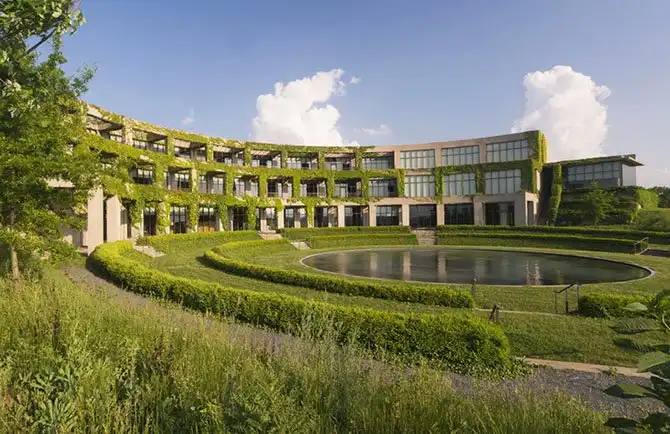 Как в Америке хранят фильмы на случай конца света