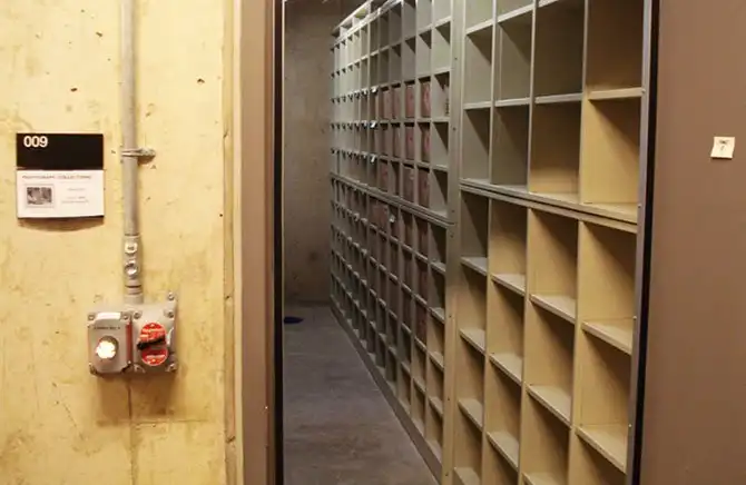 Как в Америке хранят фильмы на случай конца света