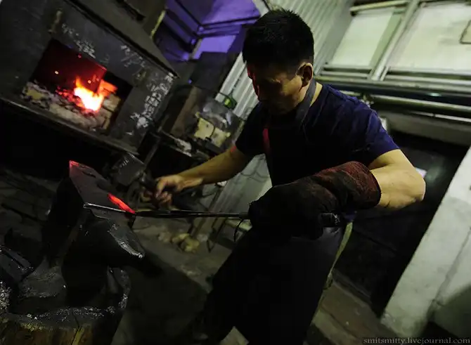 Как делают якутские ножи