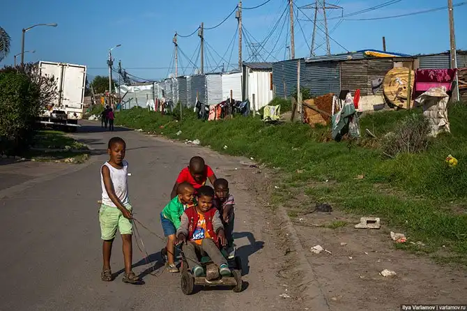 Прогулка по трущобам Кейптауна