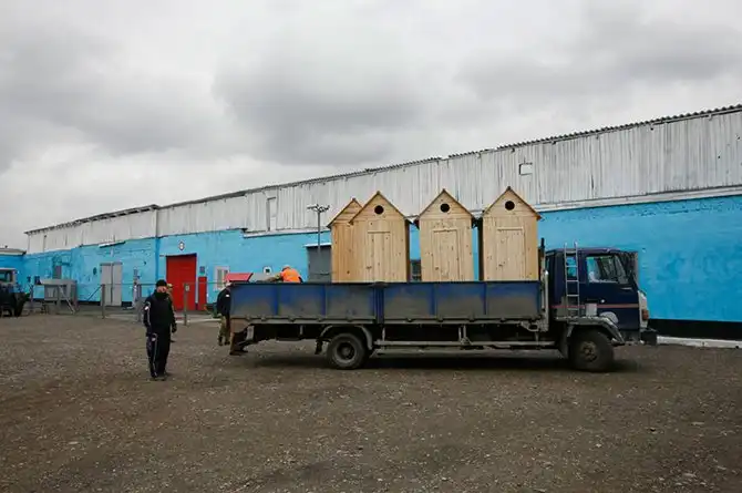 Товары, сделанные заключенными в разных странах