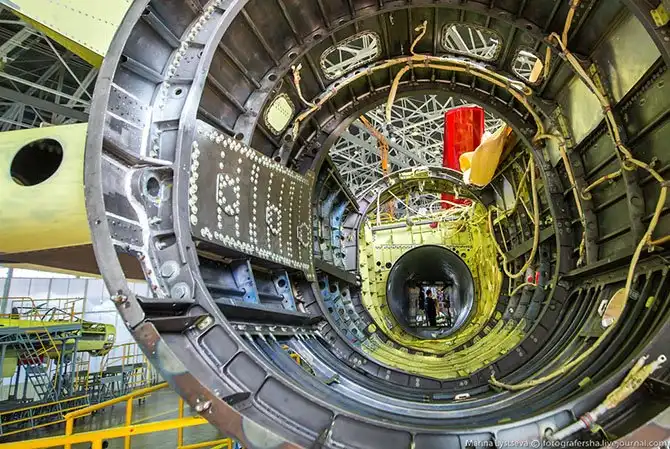 Как производят истребители Су-35