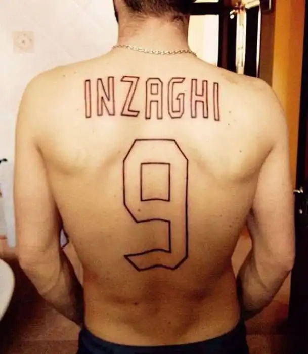 Самые нелепые татуировки футбольных фанатов