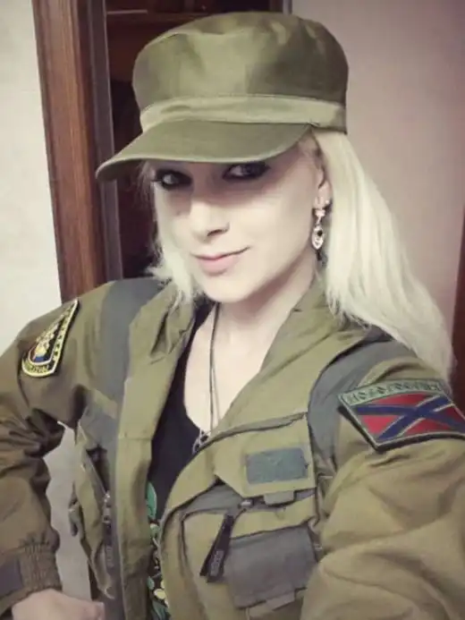 Бывшая участница проекта «Дом-2» Наталья Хим пригласила Ксению Собчак на Донбасс