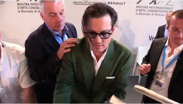 Джонни Депп на пресс-конференции