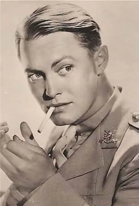 Известные геи, которые были женаты на женщинах