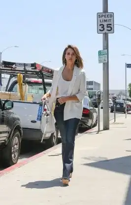 14 самых стильных деловых женщин