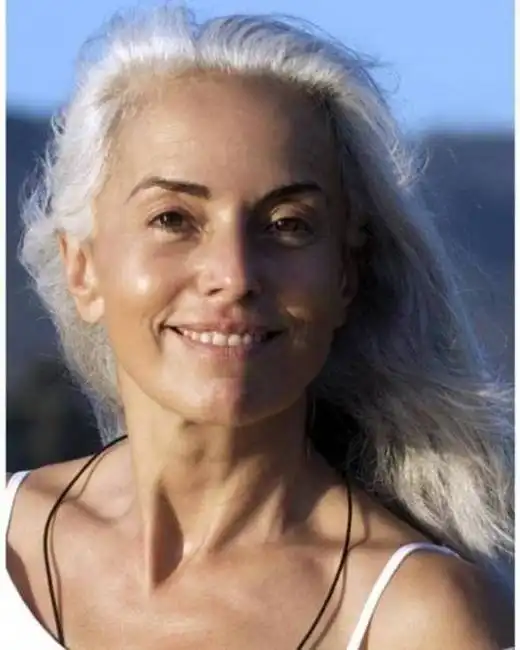 Ясмина Росси – 59-летняя модель, фигуре которой позавидует немало девушек