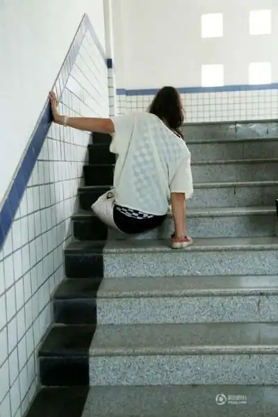 Сильная духом девушка без ног поступила в колледж