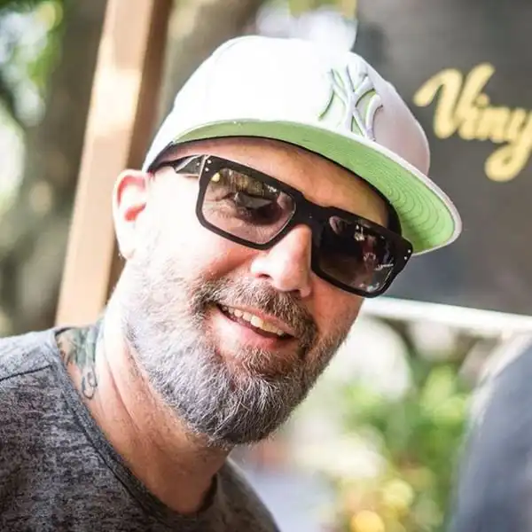 Вокалист группы Limp Bizkit Фред Дерст хочет получить российское гражданства и жить в Крыму.