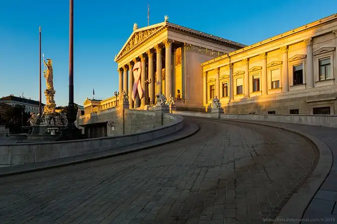 Прекрасная Вена. В поисках света