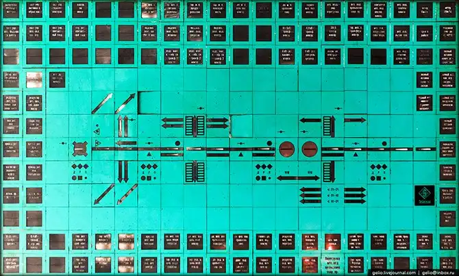 Назаровский угольный разрез. Здесь могли бы снимать «Безумного Макса»