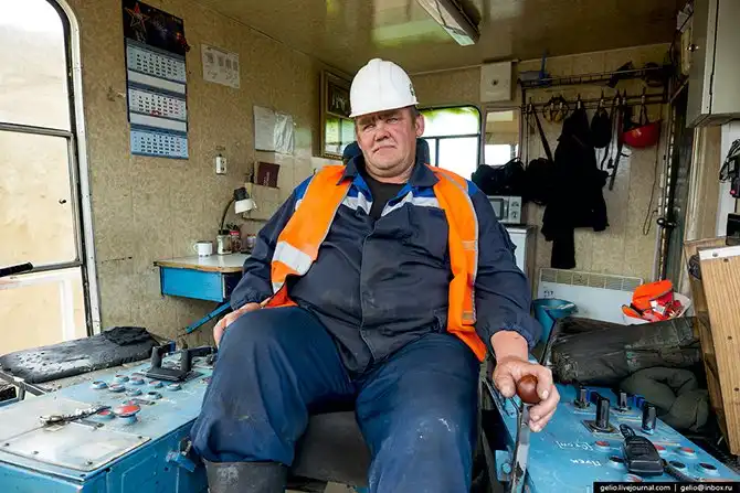 Назаровский угольный разрез. Здесь могли бы снимать «Безумного Макса»