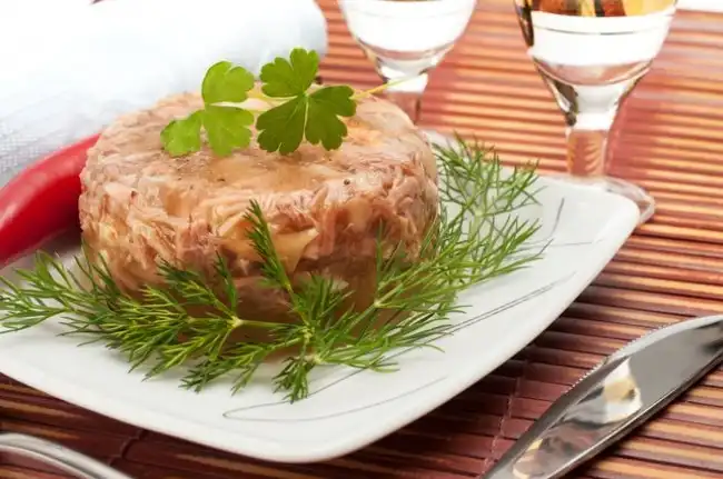 8 ностальгических блюд для новогоднего стола