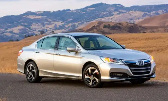 10 лучших электромобилей, которые можно купить уже сегодня