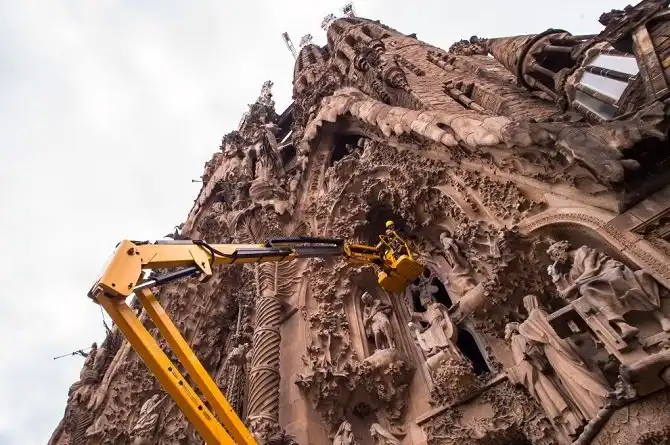 Больница-призрак в центре Москвы