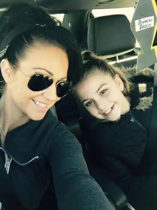 Молодая британка потратила кредит на образование на преображение своей внешности