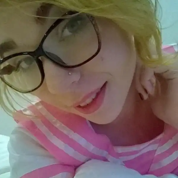 21-летняя россиянка совмещает работу программистом с карьерой начинающей порноактрисы