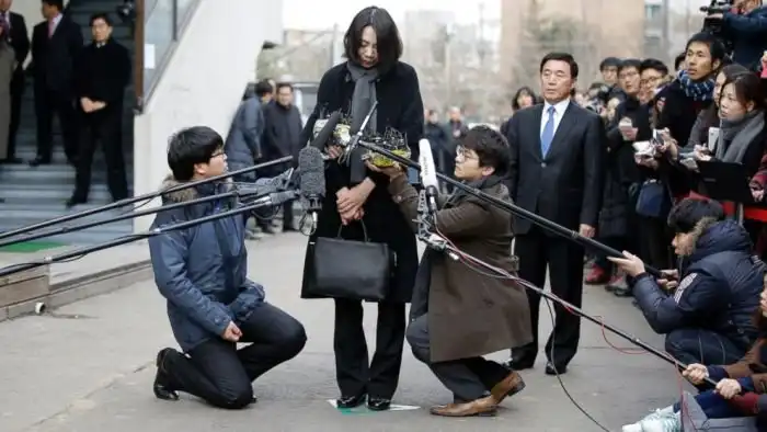 Справедливое наказание дочери президента авиакомпании Korean Air Чо Ян-хо