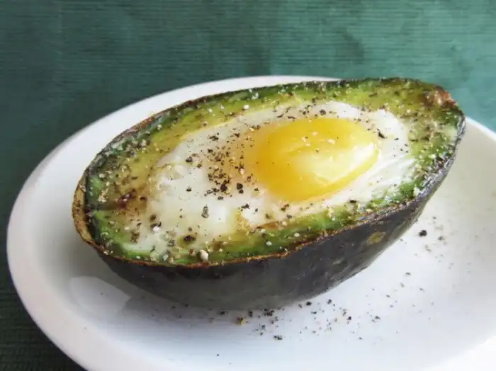 9 аппетитных блюд из яиц за 5 минут